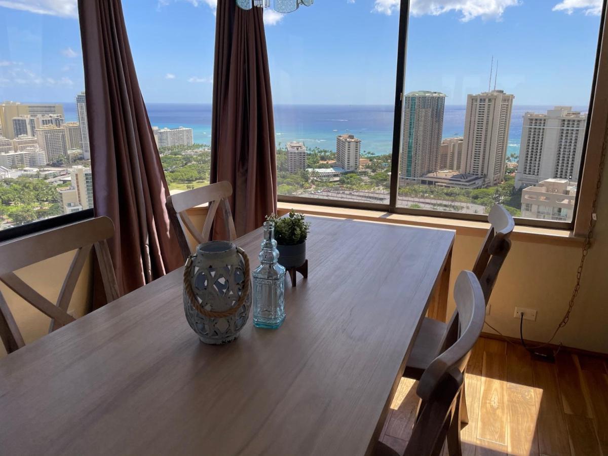 Ferienwohnung Hawaiian Monarch Penthouse 402 Honolulu Exterior foto