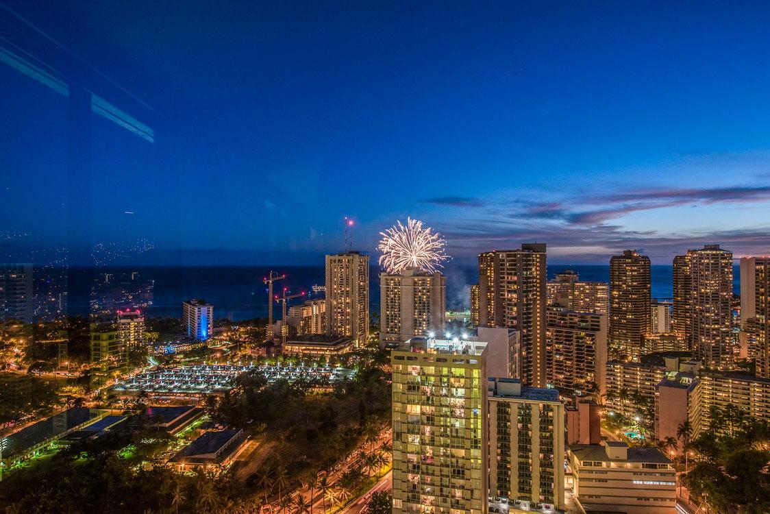 Ferienwohnung Hawaiian Monarch Penthouse 402 Honolulu Exterior foto